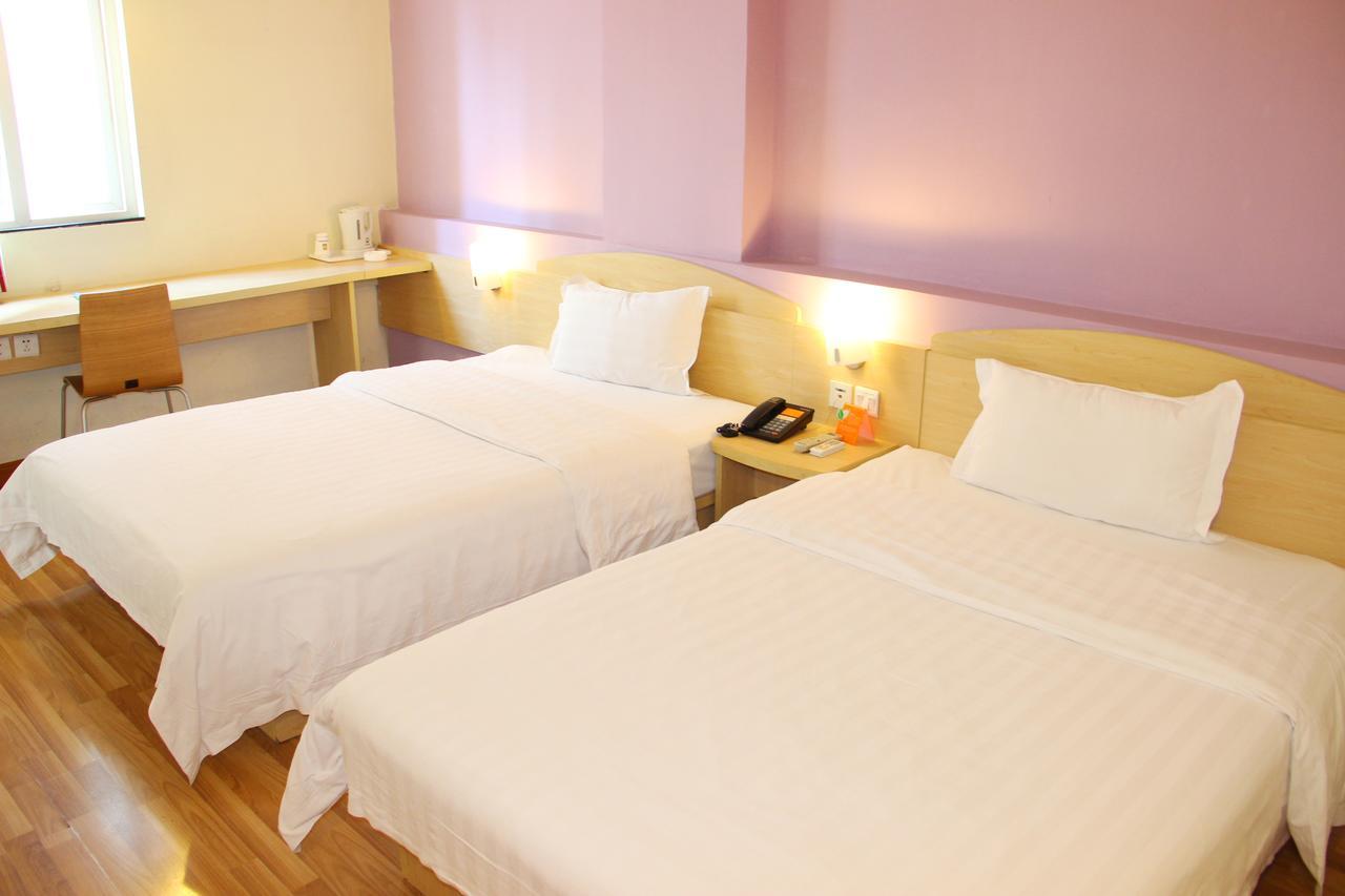 7Days Inn Guangzhou South Railway Station Huijiang Subway Station Exteriör bild