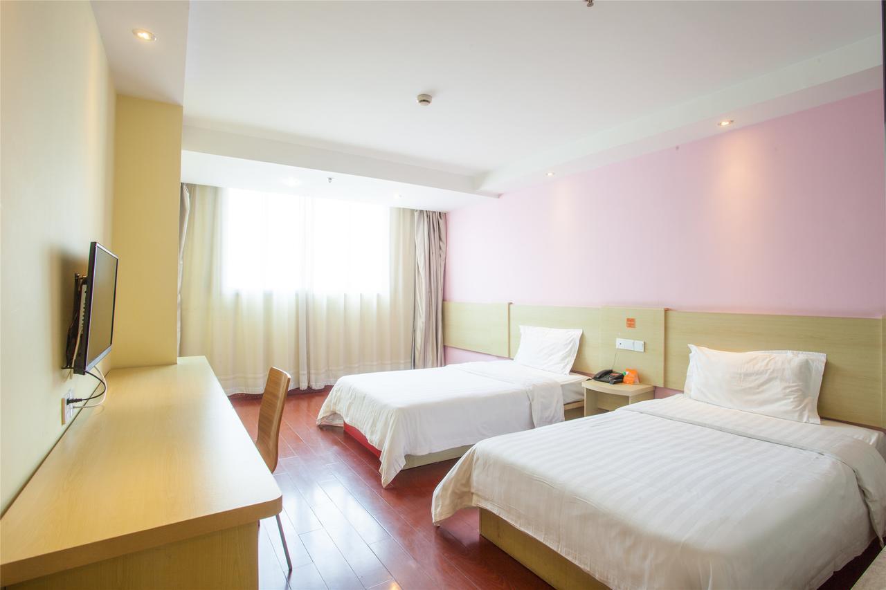 7Days Inn Guangzhou South Railway Station Huijiang Subway Station Exteriör bild